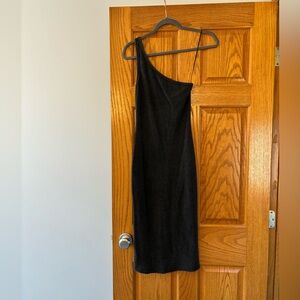Ribbed Black One-Shoulder Dress